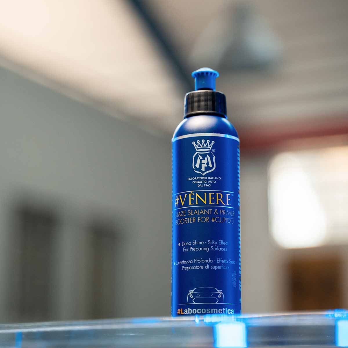 Labocosmetica VÉNERE product- en toepassingsfoto