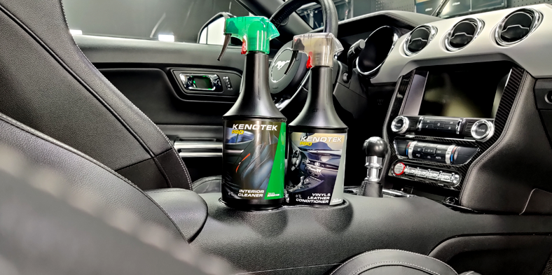 Kenotek Pro Vinyl & Leather Conditioner actie- en toepassingsfoto