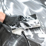 Soft99 QJUTSU Ultrasoft Sponge actiebeeld tijdens wassen