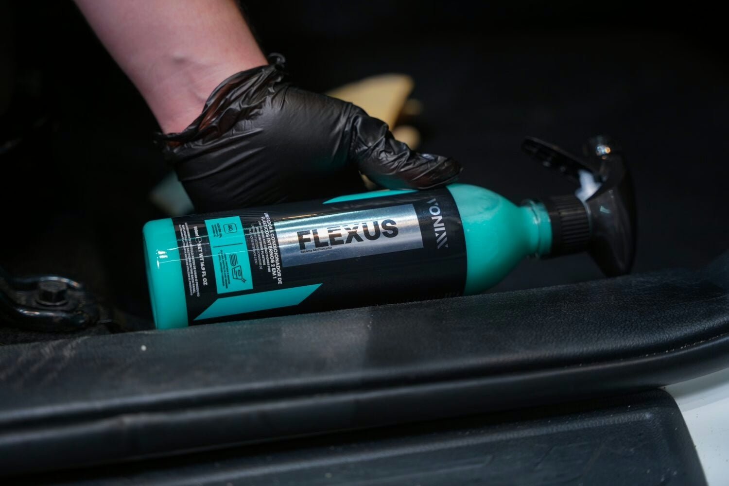 Vonixx Flexus | 2 in 1 interieurreiniger - De Detailshop