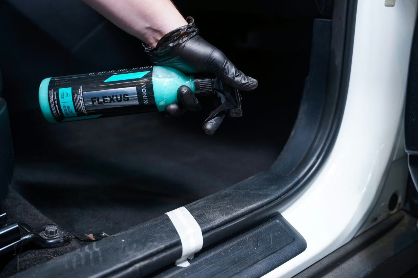 Vonixx Flexus | 2 in 1 interieurreiniger - De Detailshop