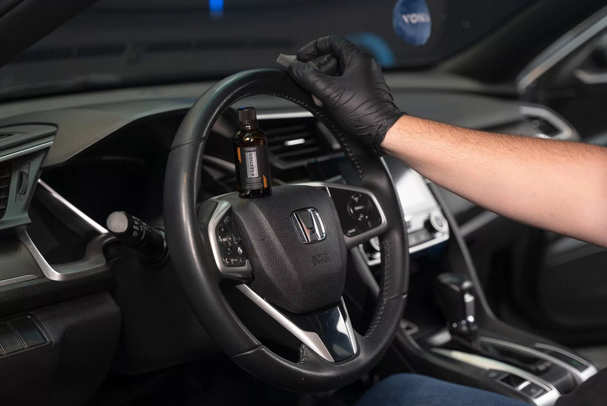 Behandeld autoleer na gebruik van Vonixx V-Leather Pro